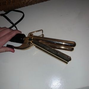 Three barrel hair waver